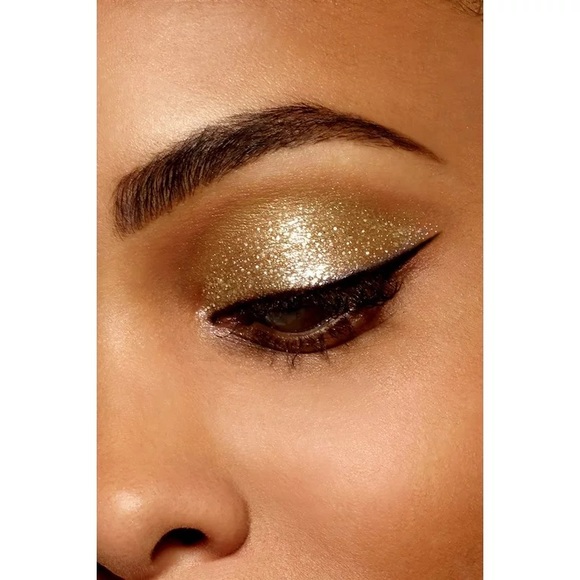 Stila Magnificent Metals Glitter & Glow Liquid Eyeshadow in Shade Gold Goddess - Picture 5 of 5